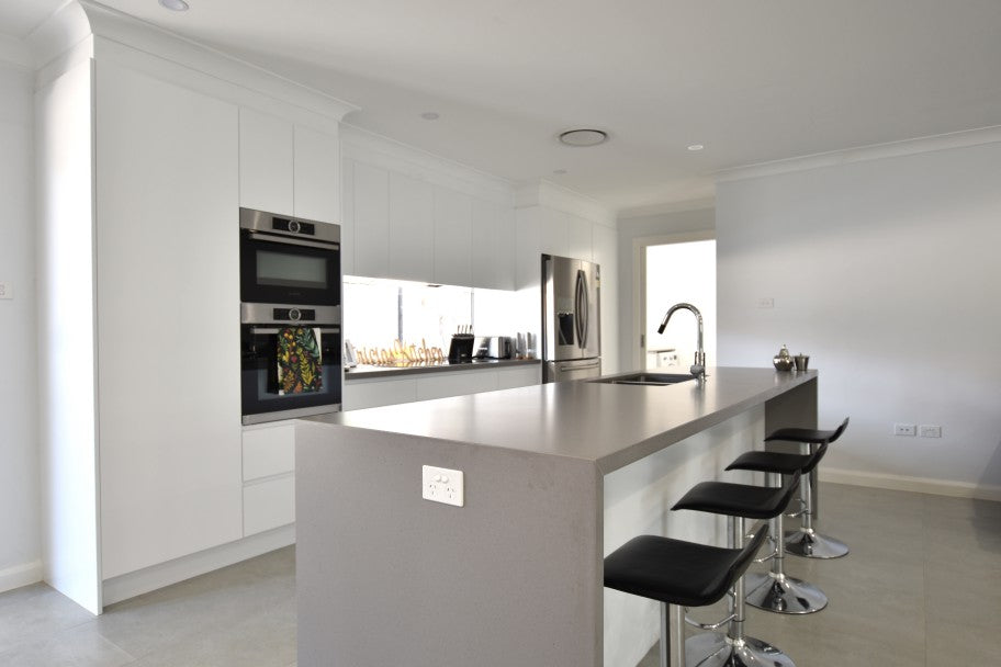 #47 - Kitchens: Peek Trish's vibrant and bright kitchen with light grey floors