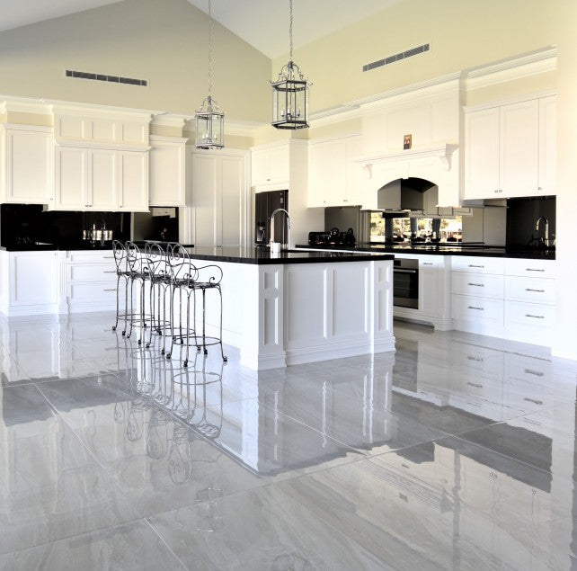 #60 - Kitchens & Main Floors: Renee's sundrenched Hamptons style kitchen