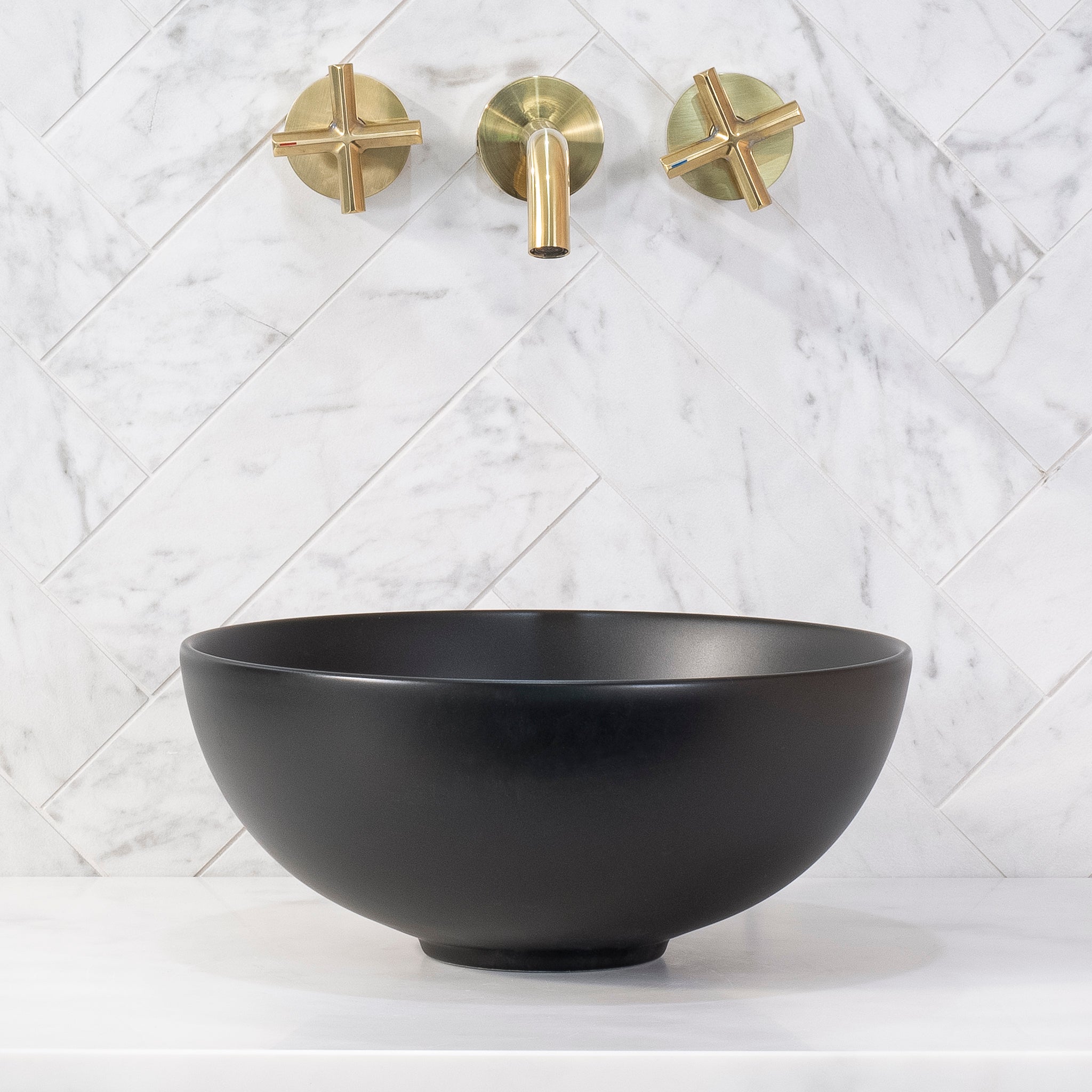 Salata Petite 320mm Above-Counter Round Basin, Matte Black