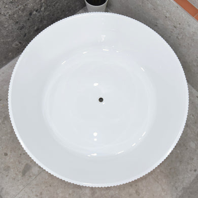 Sunshine Groove 1500mm Fluted Round Freestanding Bath, Gloss White