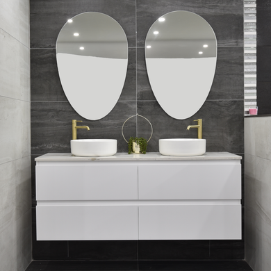 Egg 600mm x 900mm Frameless Mirror with Polished Edge *Clearance Stock*