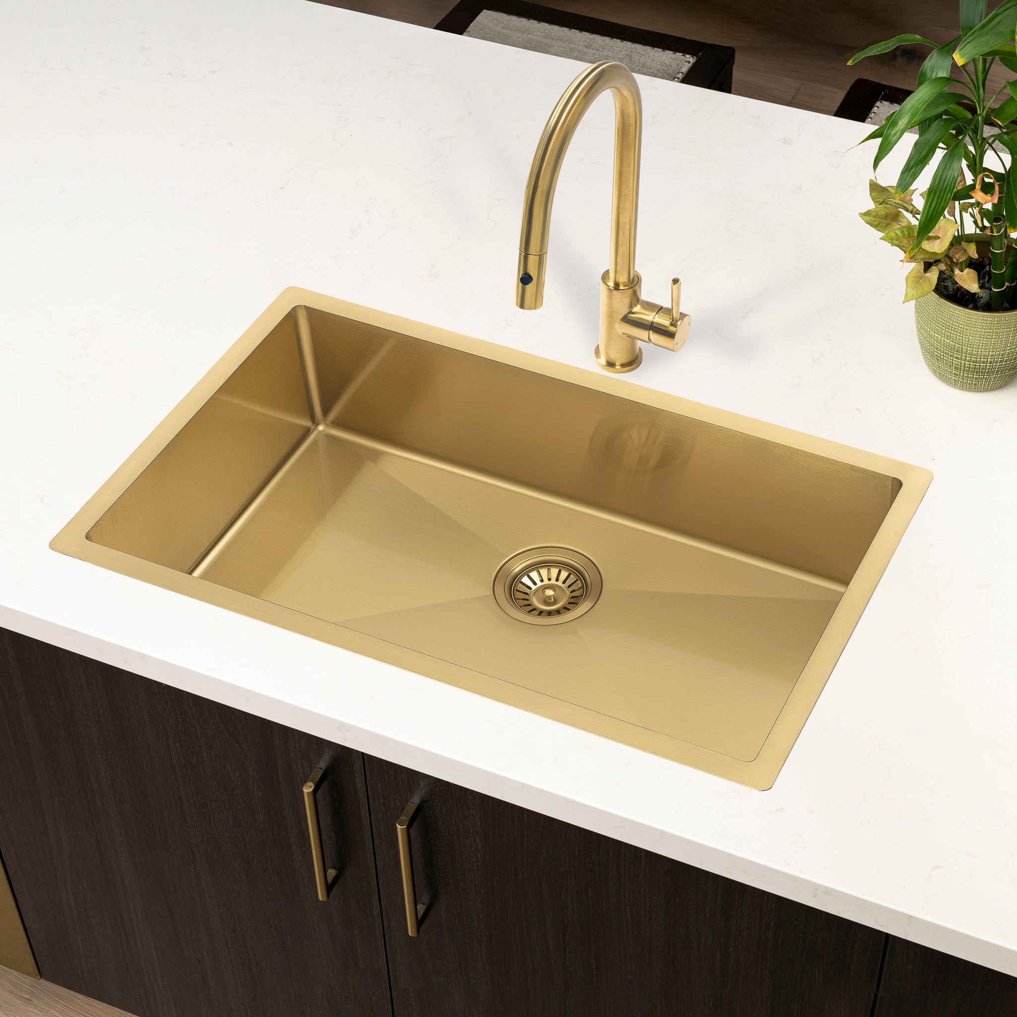 Retto II 750mm x 450mm x 230mm Stainless Steel Sink, Brushed Brass Gold