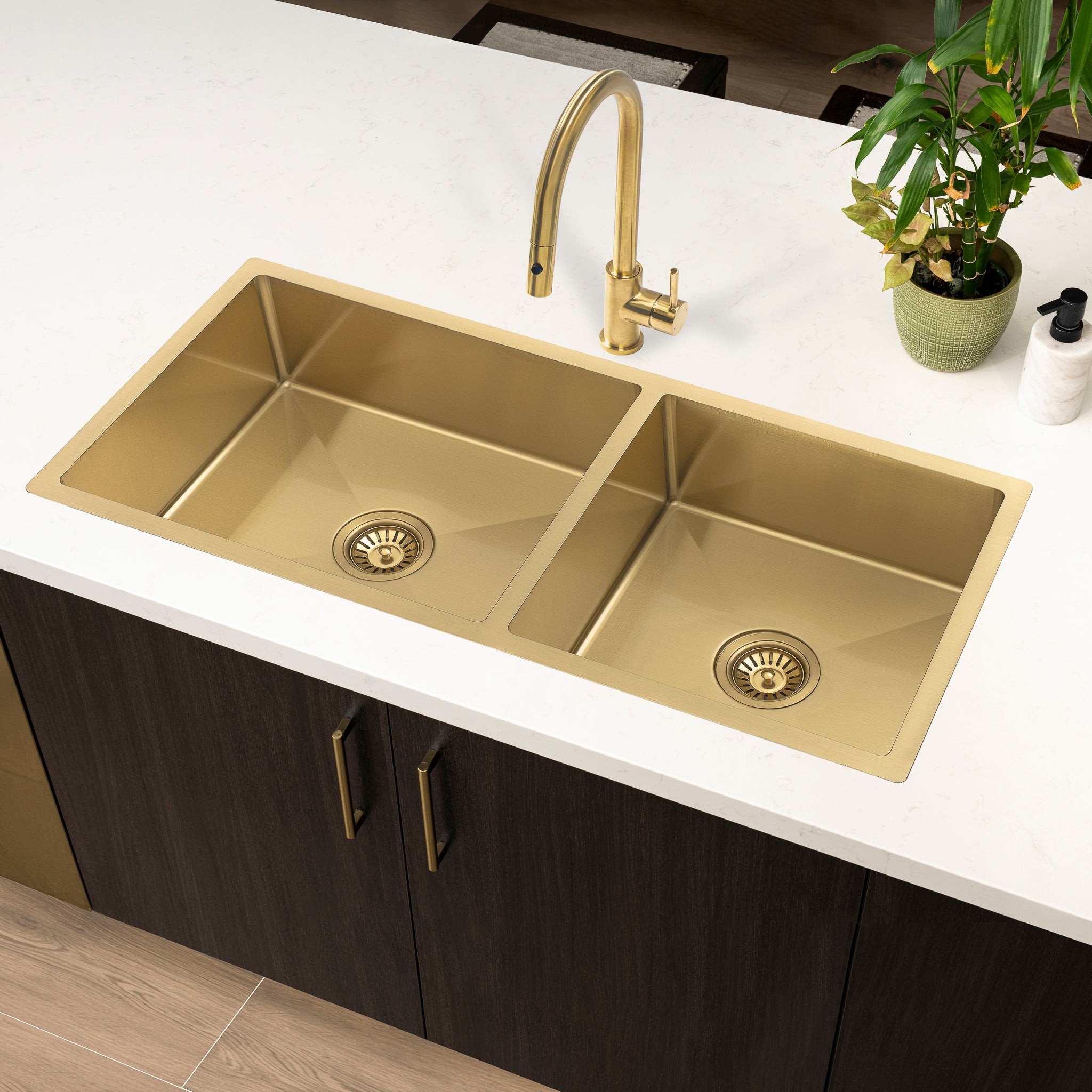 Retto II 975mm x 450mm x 230mm Stainless Steel Double Sink, Brushed Brass Gold