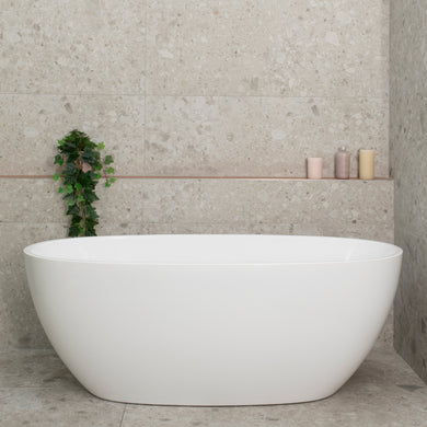 Byron Egg 1500mm Oval Freestanding Bath, Gloss White