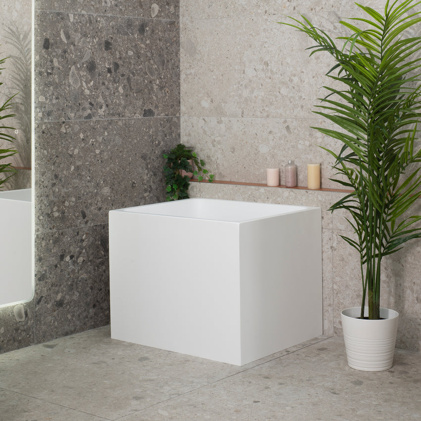 Hicube Multifit 900mm Japanese Soaking Freestanding Bath with Seat, Matte White
