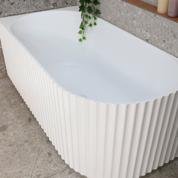 Agora Groove 1500mm Fluted Left Corner Freestanding Bath, Matte White