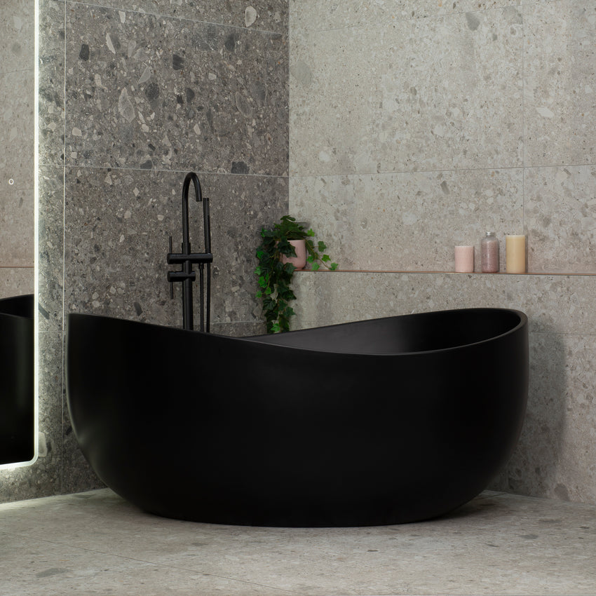 Wave Oval 1600mm Wide Freestanding Bath, Matte Black