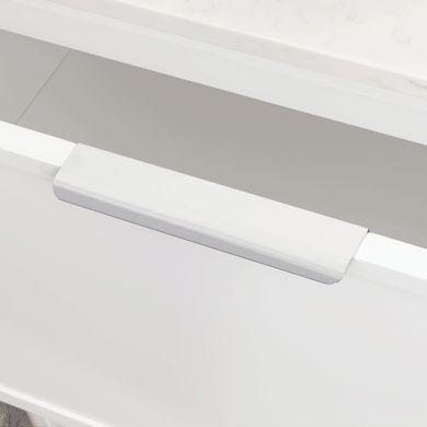 Hiku Pull Vanity Handle - Polished Chrome