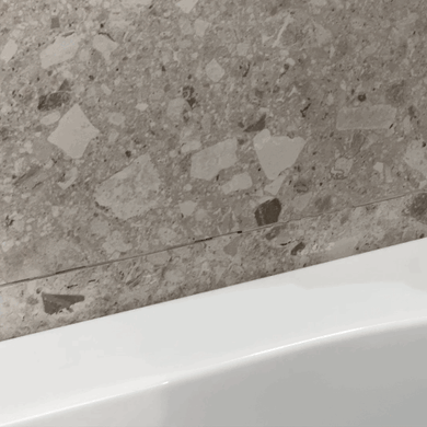 Arco Plus bathtub GIF highlighting its spacious ledge design