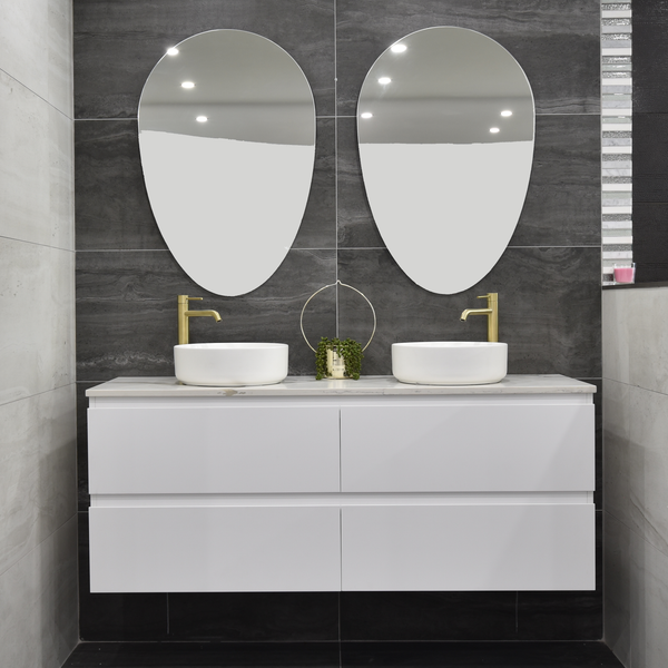Egg Frameless Mirror with Polished Edge | 2 Sizes, 500mm and 600mm |